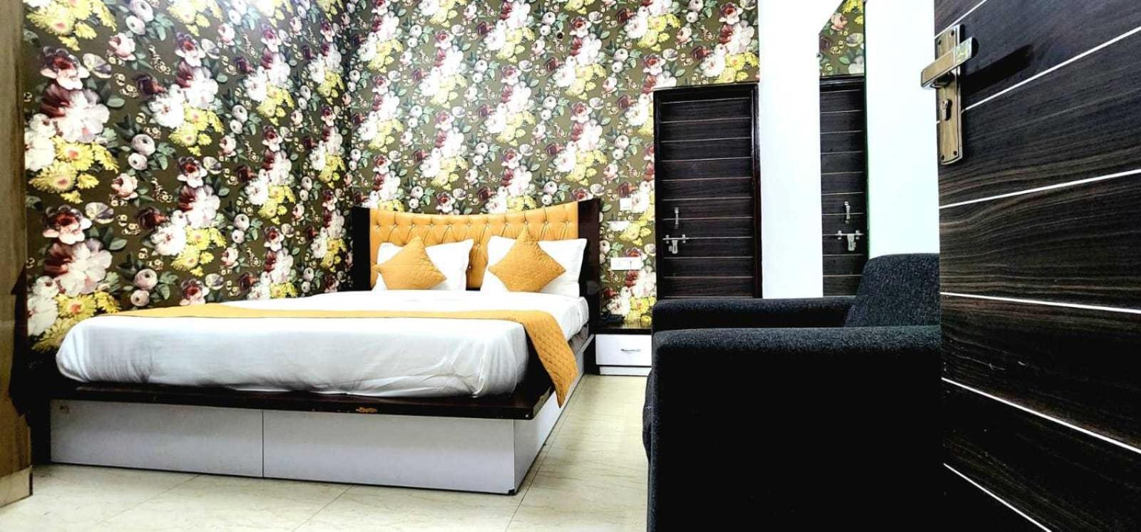 Hotel O Cloud Ню Делхи Екстериор снимка